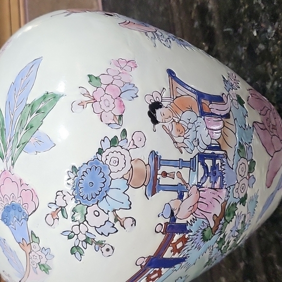 𝅺PORCELAIN Blank Flowers Vase Hand painted in Macau 9" tall - Picture 3 of 7